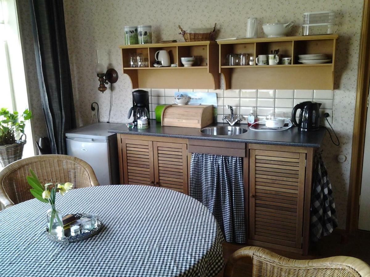 De Wylgepleats Bed and Breakfast Jutrijp Eksteriør billede